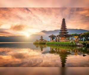  5 Tempat Rekomendasi untuk Libur Nasional Hari Raya Idul Fitri di Indonesia